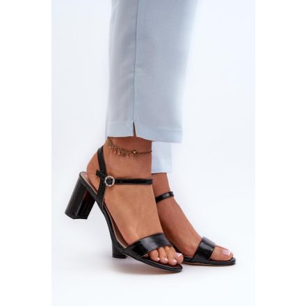 Magassarkú szandál model 197084 Step in style