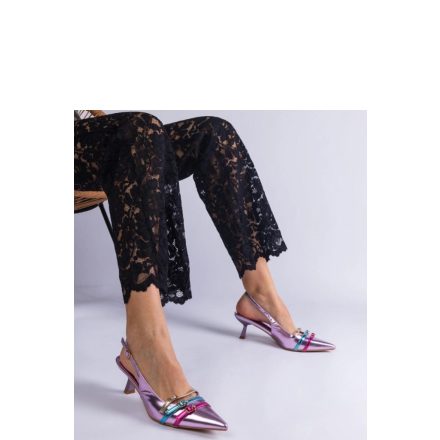 Tűsarkú körömcipő model 207109 Solea