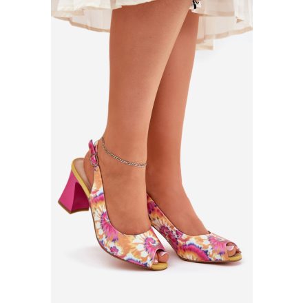 Magassarkú szandál model 210178 Step in style