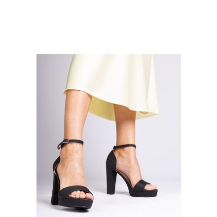 Magassarkú szandál model 212069 PRIMO