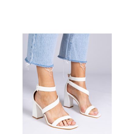 Magassarkú szandál model 212427 PRIMO