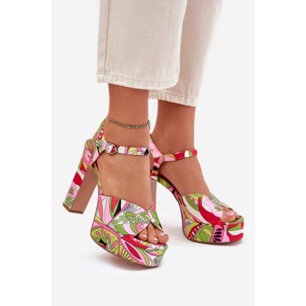 Magassarkú szandál model 214389 Step in style