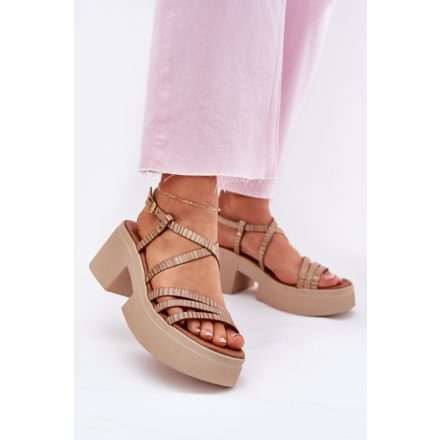 Magassarkú szandál model 214994 Step in style