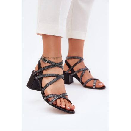 Magassarkú szandál model 215004 Step in style